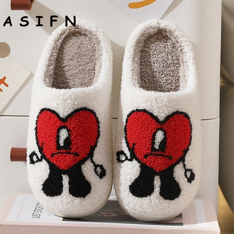 Warm Winter Heart Design Slippers